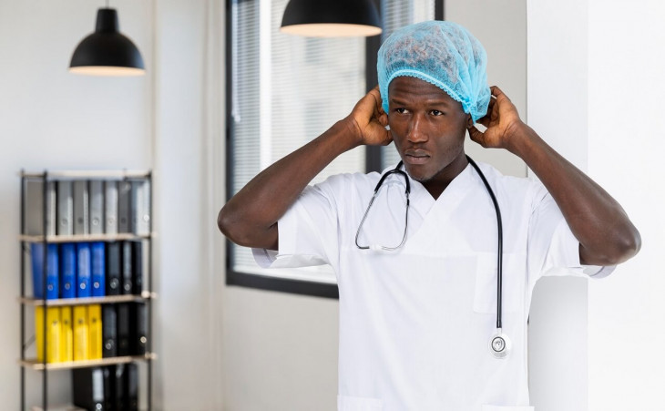 Doctors Issue 21-Day Ultimatum and Reject New Pay Circular